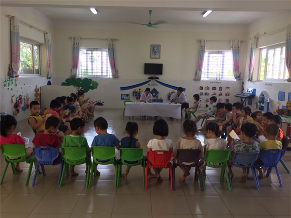 Công tác Khám sức khỏe định kỳ cho trẻ tại Trường Mầm non Phúc Lợi